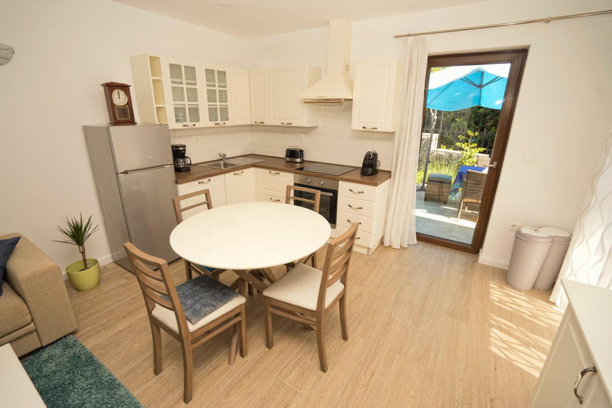 Riviera Blue Apartments With Seaview, Private Whirlpools And Parking Near Opatija Opric Exterior photo
